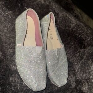 Toms silver glitter women’s 7.5 size